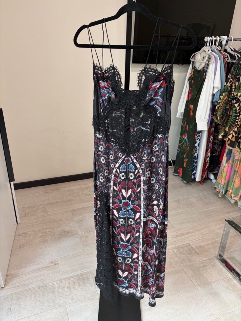 Black Marcelle Lace Lenzing™
Ecovero™ Viscose Slip Midi Dress - Picture 10 of 11